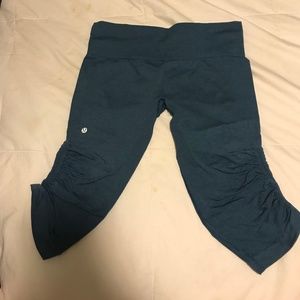 EUC lululemon In the Flow crops (10)